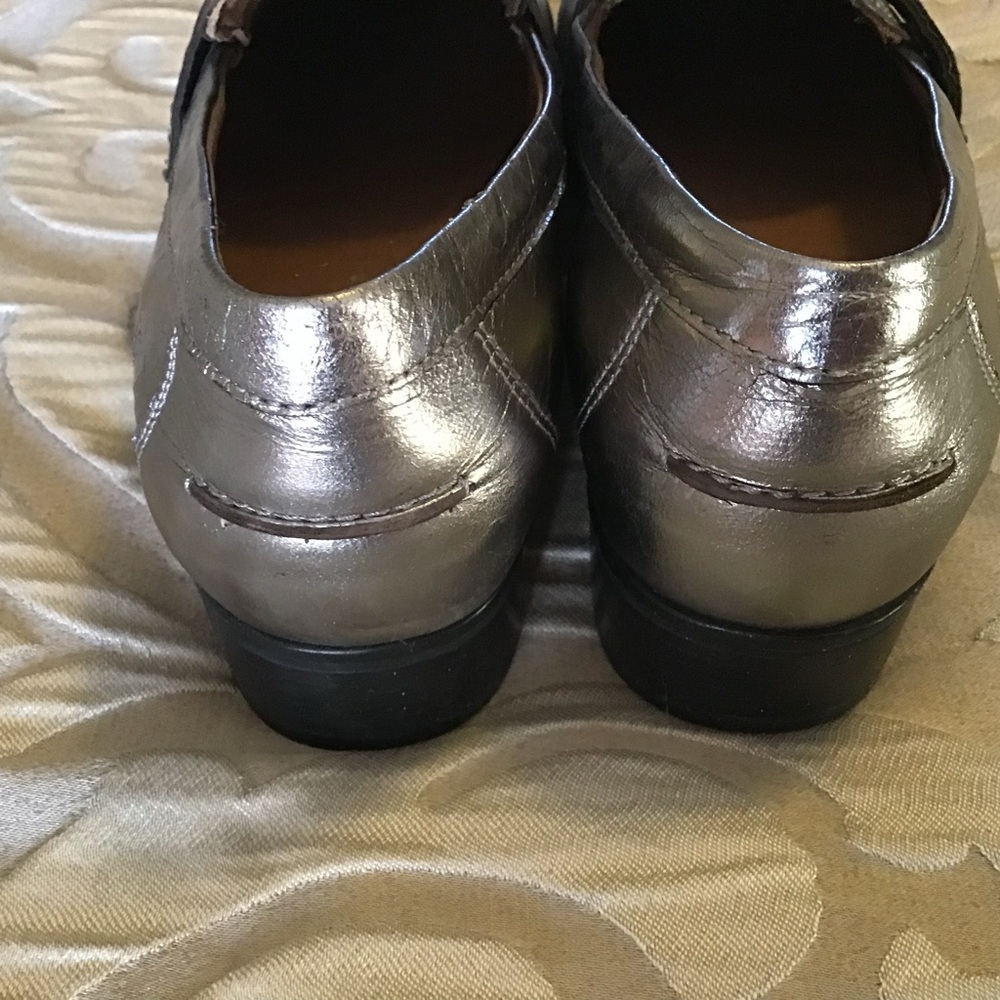 Women’s Frye Silver Loafers - Picture 4 of 6